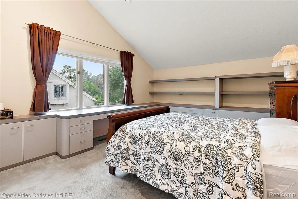 4948 Champlain Circle West Bloomfield Charter Township MI 48323
