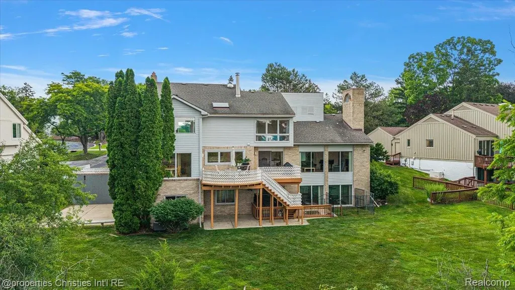 4948 Champlain Circle West Bloomfield Charter Township MI 48323