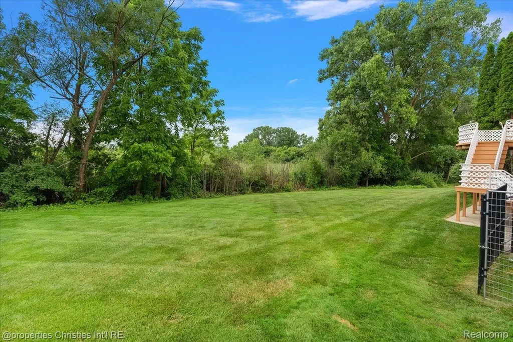 4948 Champlain Circle West Bloomfield Charter Township MI 48323