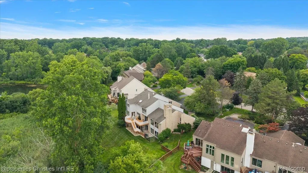 4948 Champlain Circle West Bloomfield Charter Township MI 48323