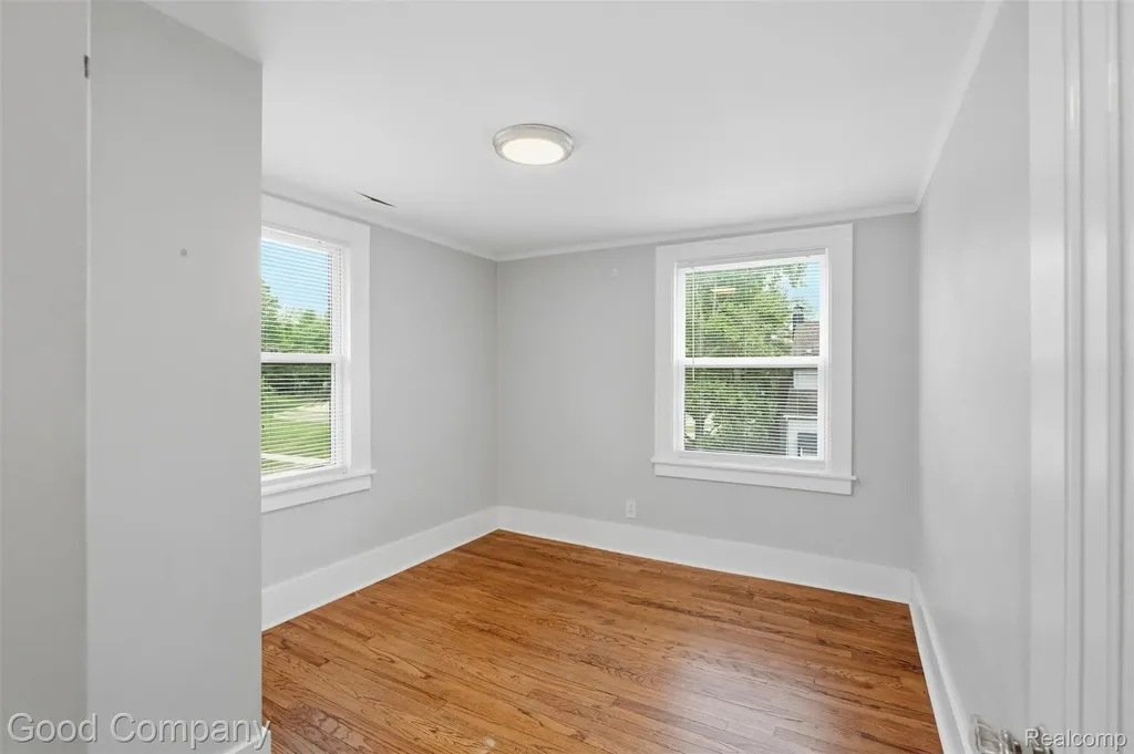 1956 Pinecrest Drive Ferndale City MI 48220