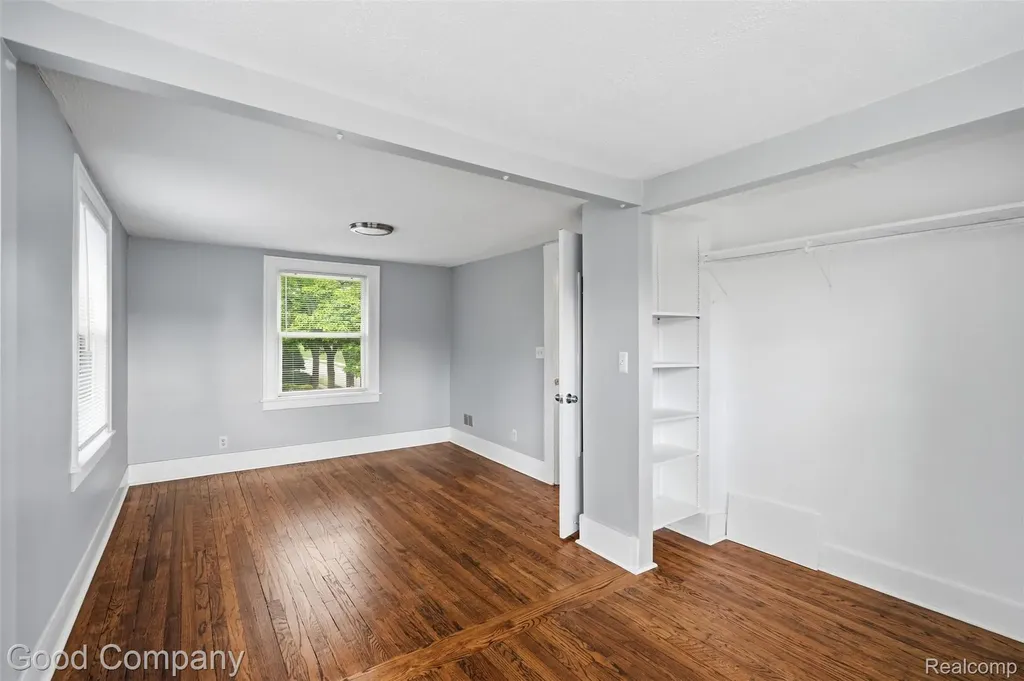 1956 Pinecrest Drive Ferndale City MI 48220
