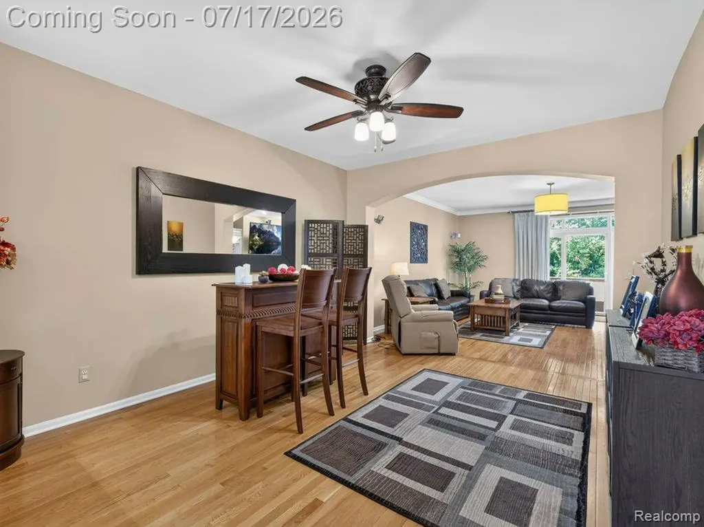 37561 Newburgh Park Circle Livonia City MI 48152