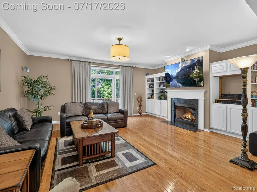 37561 Newburgh Park Circle Livonia City MI 48152