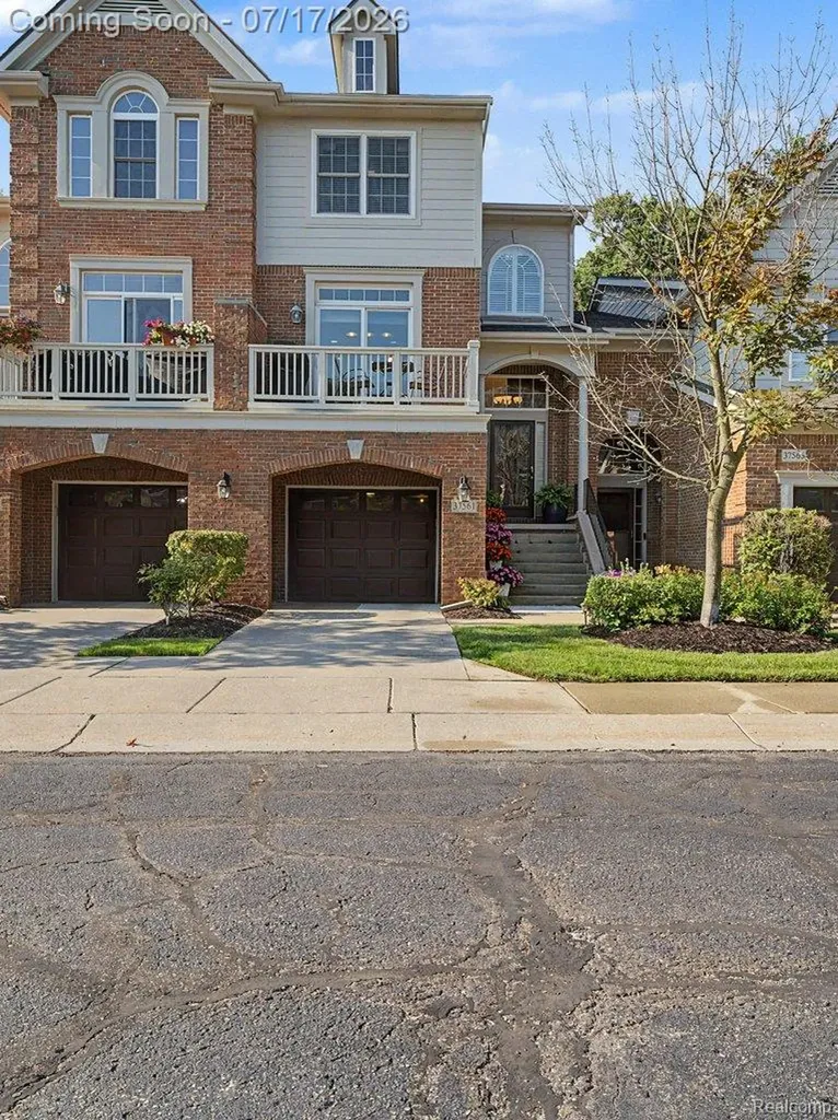 37561 Newburgh Park Circle Livonia City MI 48152
