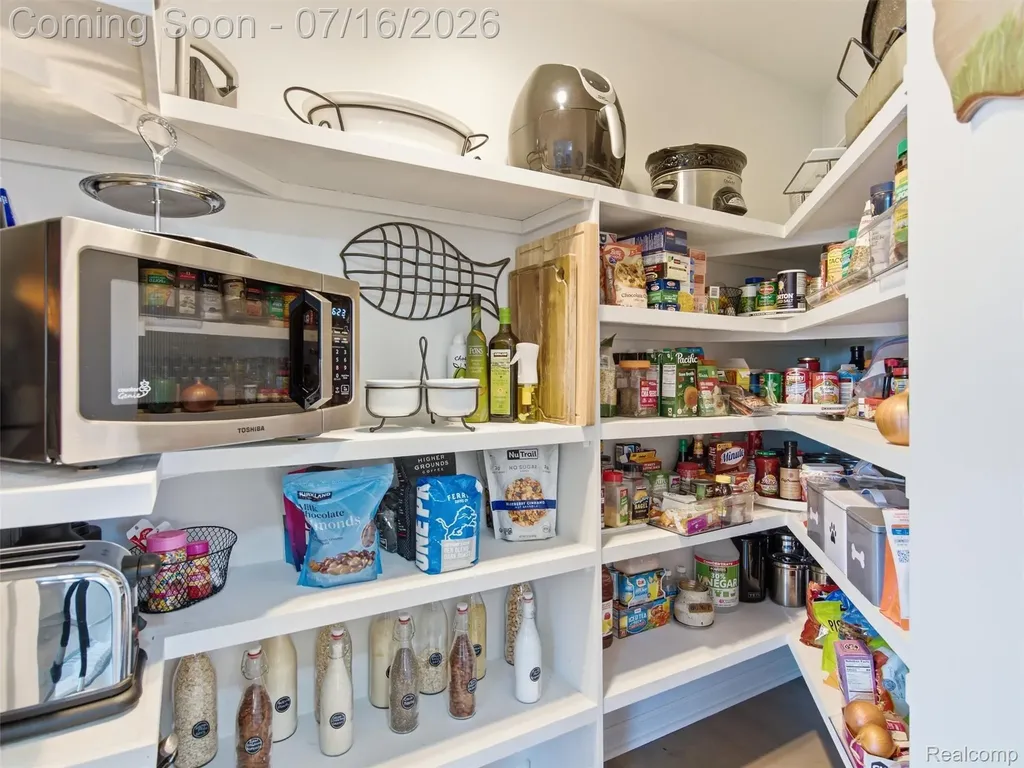 2314 N Duck Lake Road Highland Charter Township MI 48356