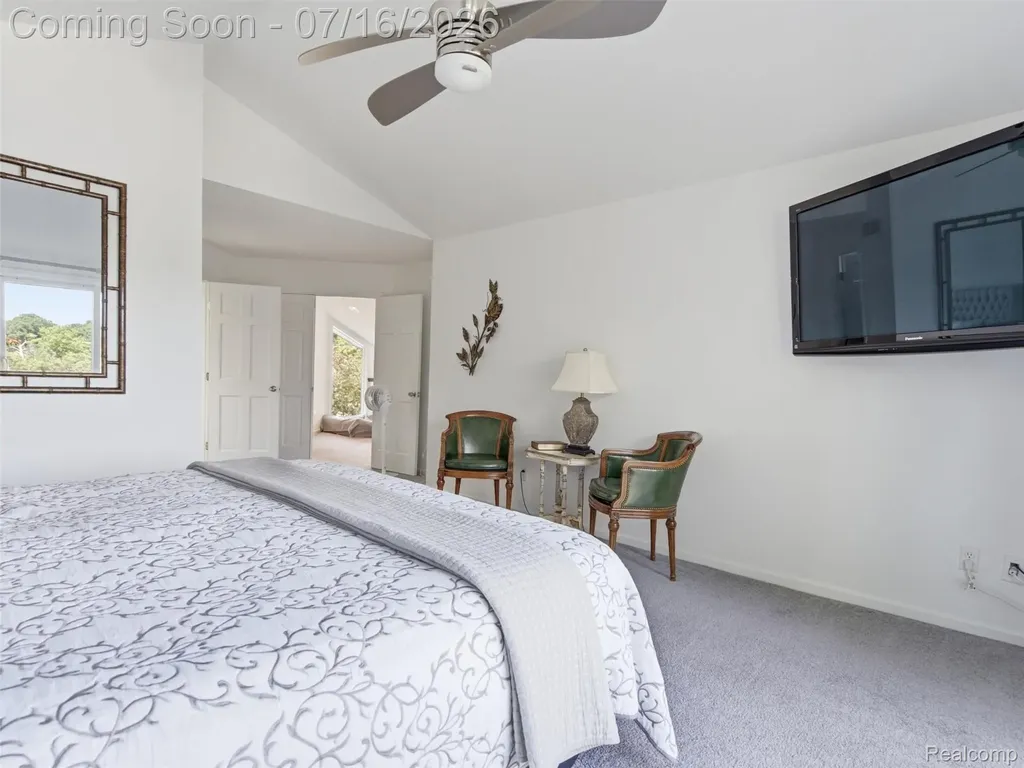 2314 N Duck Lake Road Highland Charter Township MI 48356