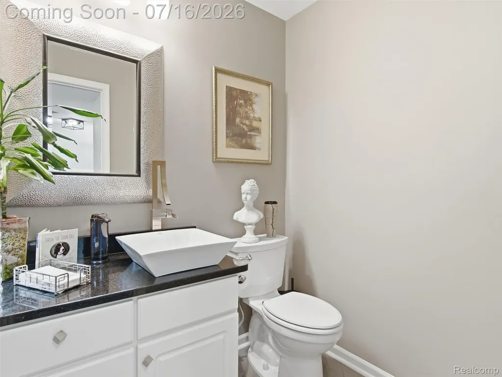 2314 N Duck Lake Road Highland Charter Township MI 48356