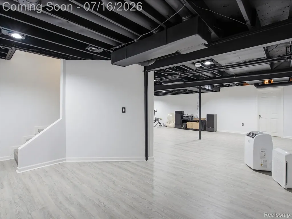 2314 N Duck Lake Road Highland Charter Township MI 48356