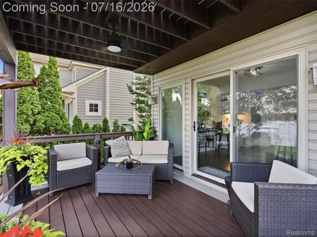 2314 N Duck Lake Road Highland Charter Township MI 48356
