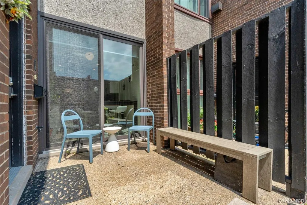 1243 Navarre Place Detroit City MI 48207