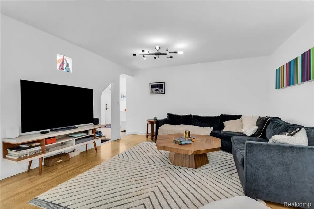 1243 Navarre Place Detroit City MI 48207