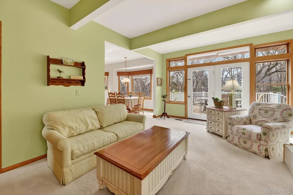 7798 Lee Road Hamburg Township MI 48116