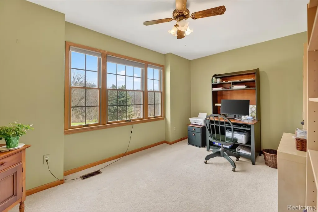 7798 Lee Road Hamburg Township MI 48116