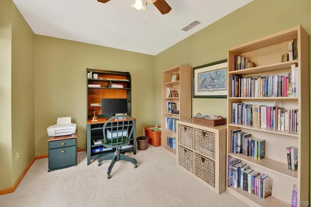 7798 Lee Road Hamburg Township MI 48116
