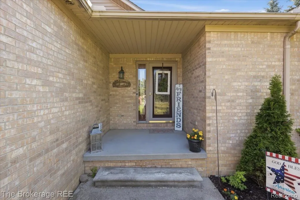 6057 Center Road Grand Blanc Charter Township MI 48439