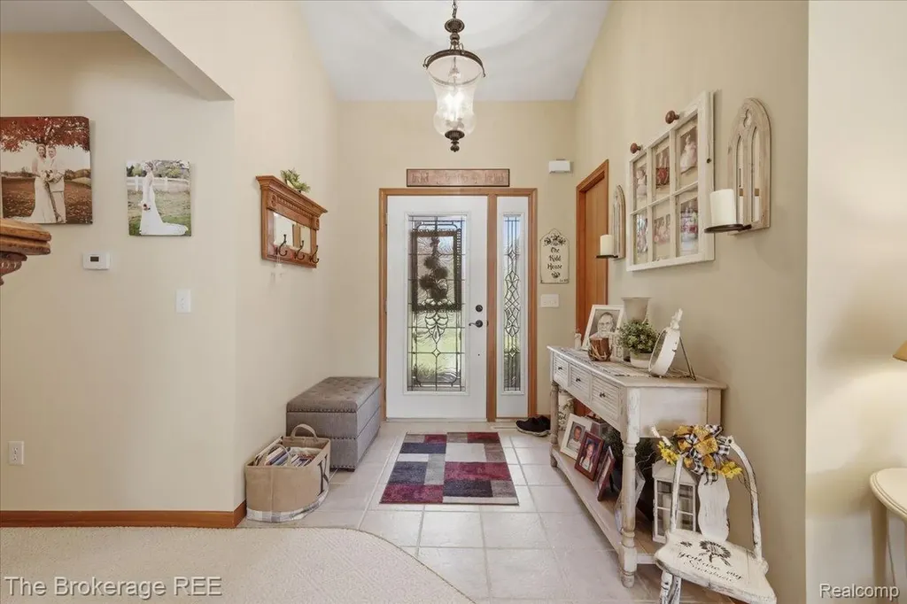6057 Center Road Grand Blanc Charter Township MI 48439