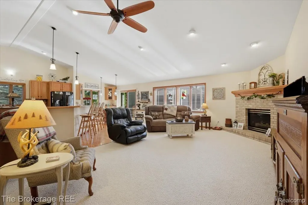 6057 Center Road Grand Blanc Charter Township MI 48439