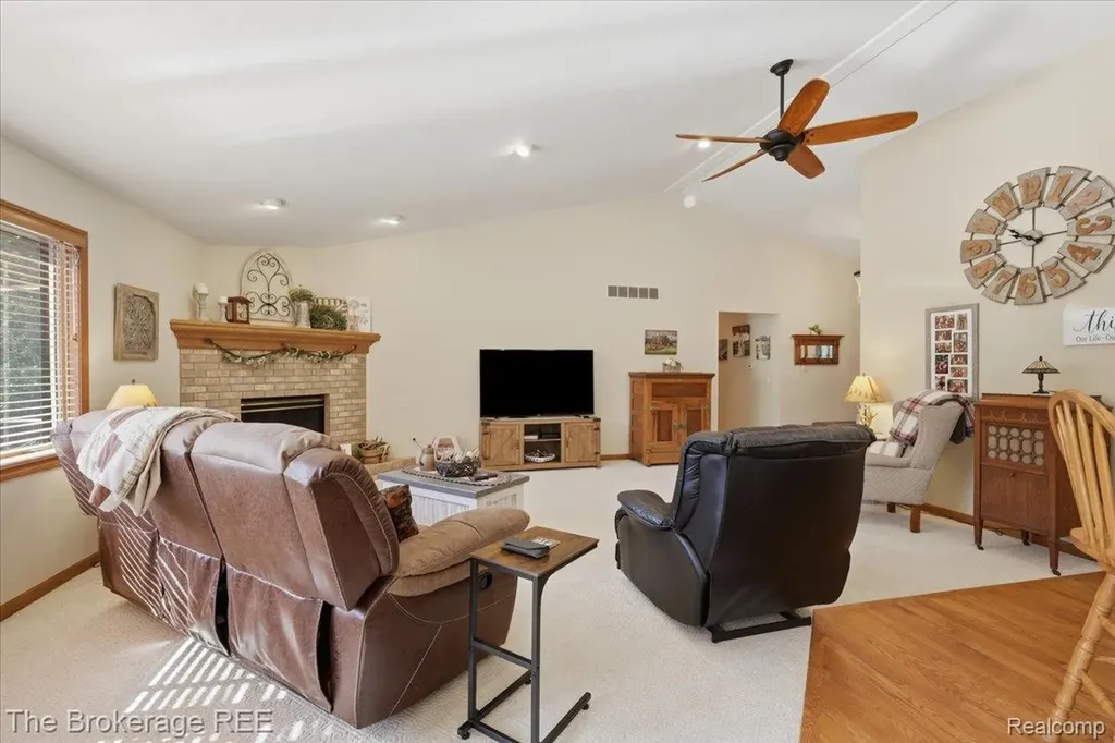 6057 Center Road Grand Blanc Charter Township MI 48439