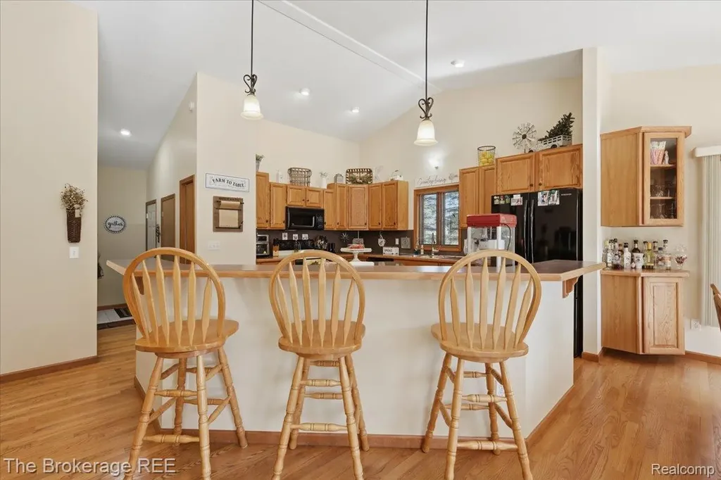 6057 Center Road Grand Blanc Charter Township MI 48439