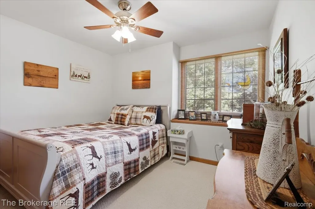 6057 Center Road Grand Blanc Charter Township MI 48439