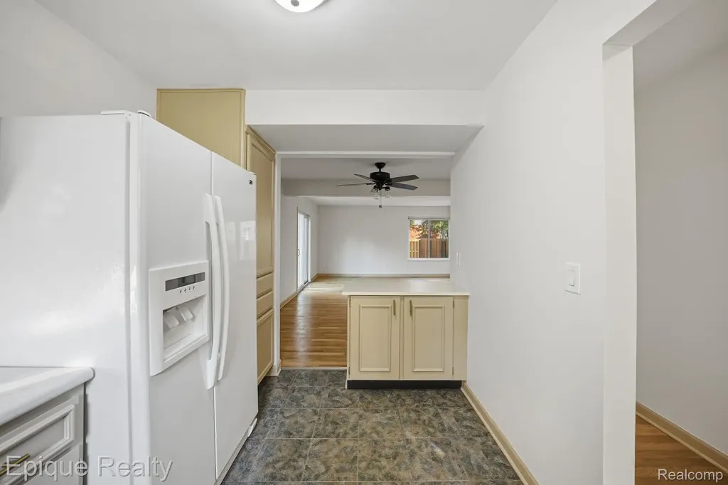 36412 Park Place Drive Sterling Heights City MI 48310
