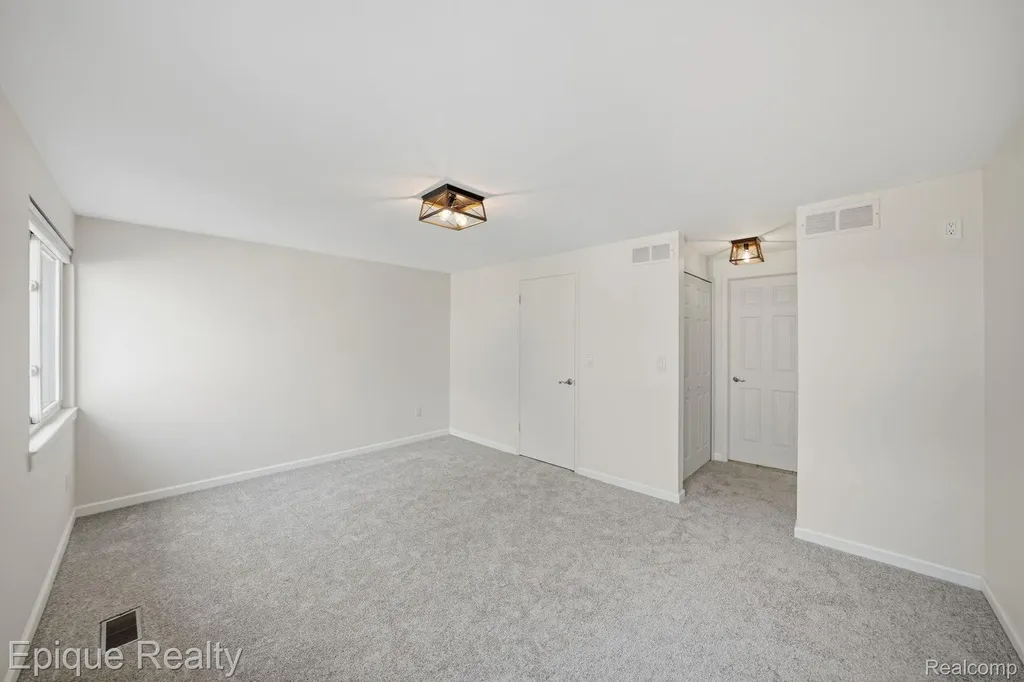 36412 Park Place Drive Sterling Heights City MI 48310