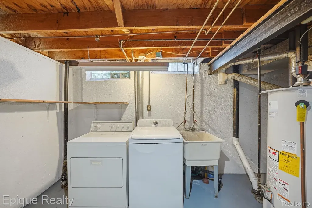 36412 Park Place Drive Sterling Heights City MI 48310