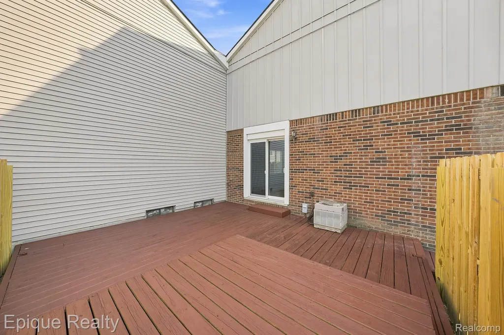 36412 Park Place Drive Sterling Heights City MI 48310