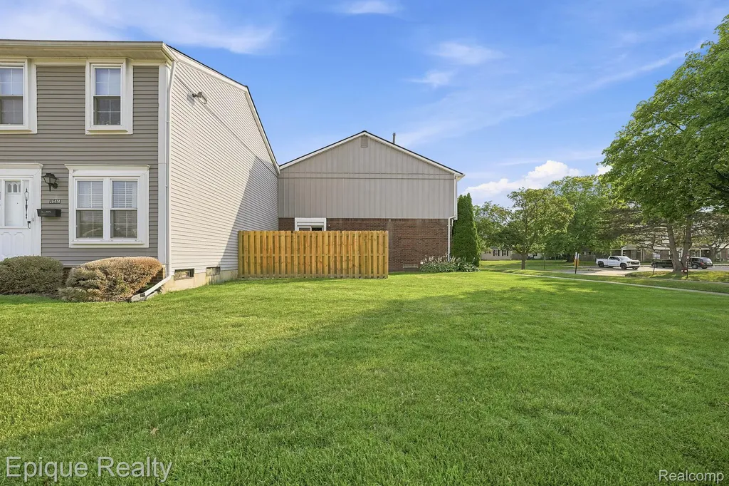 36412 Park Place Drive Sterling Heights City MI 48310