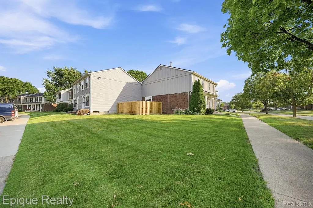 36412 Park Place Drive Sterling Heights City MI 48310
