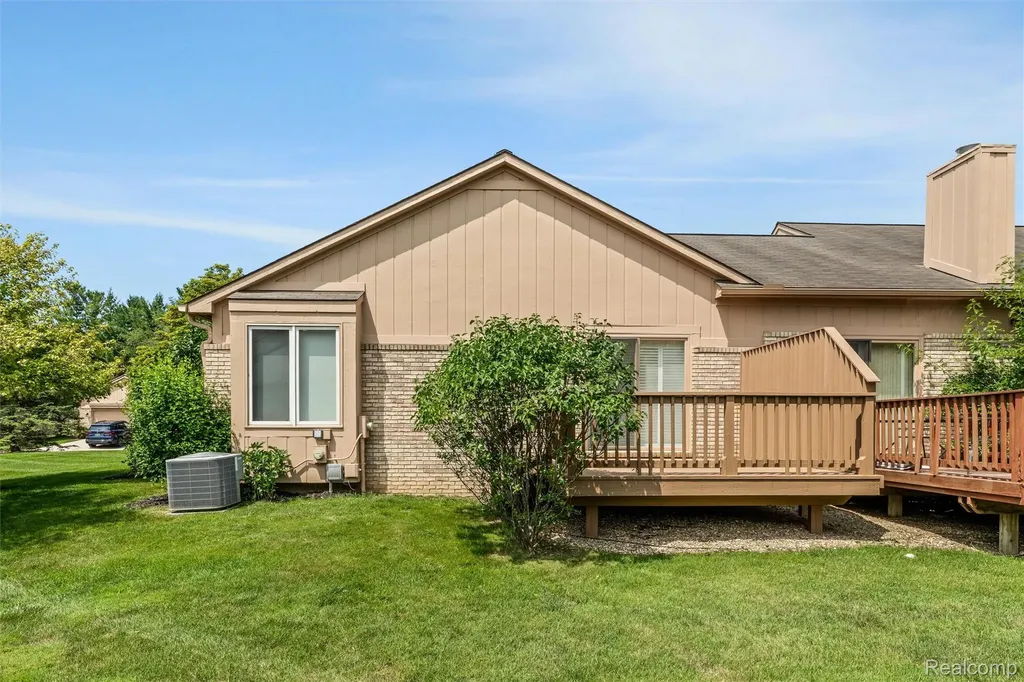 35144 Knollwood Lane Farmington Hills City MI 48335