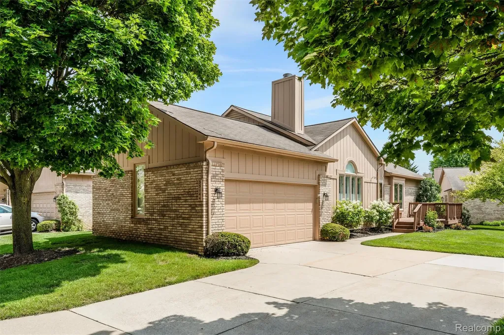 35144 Knollwood Lane Farmington Hills City MI 48335