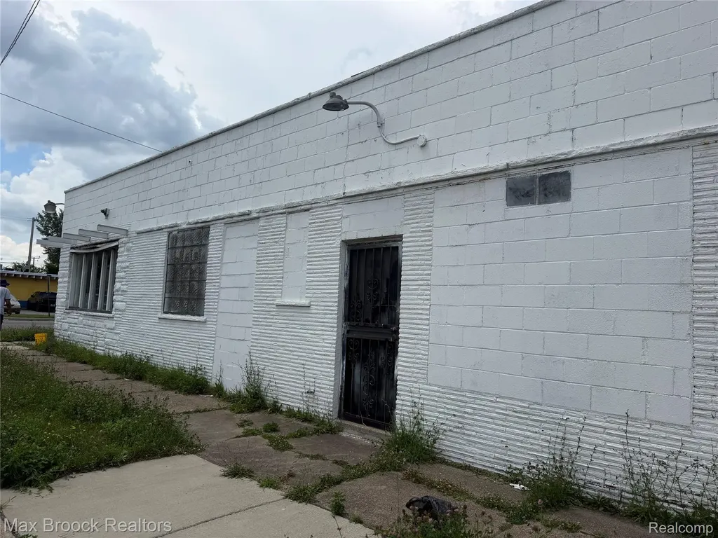 15400 Joy Road Detroit City MI 48228
