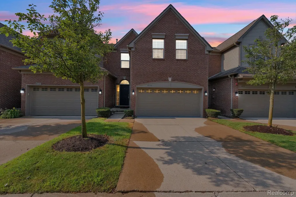 41101 N Maplewood Drive Canton Charter Township MI 48187