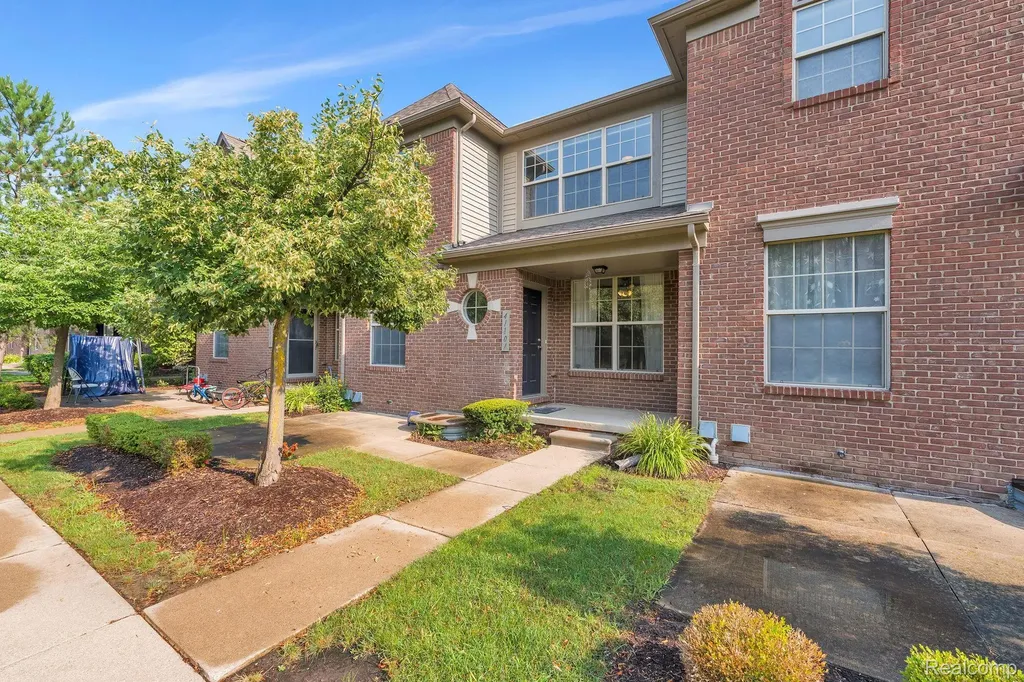 41101 N Maplewood Drive Canton Charter Township MI 48187