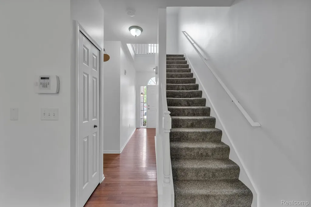 41101 N Maplewood Drive Canton Charter Township MI 48187