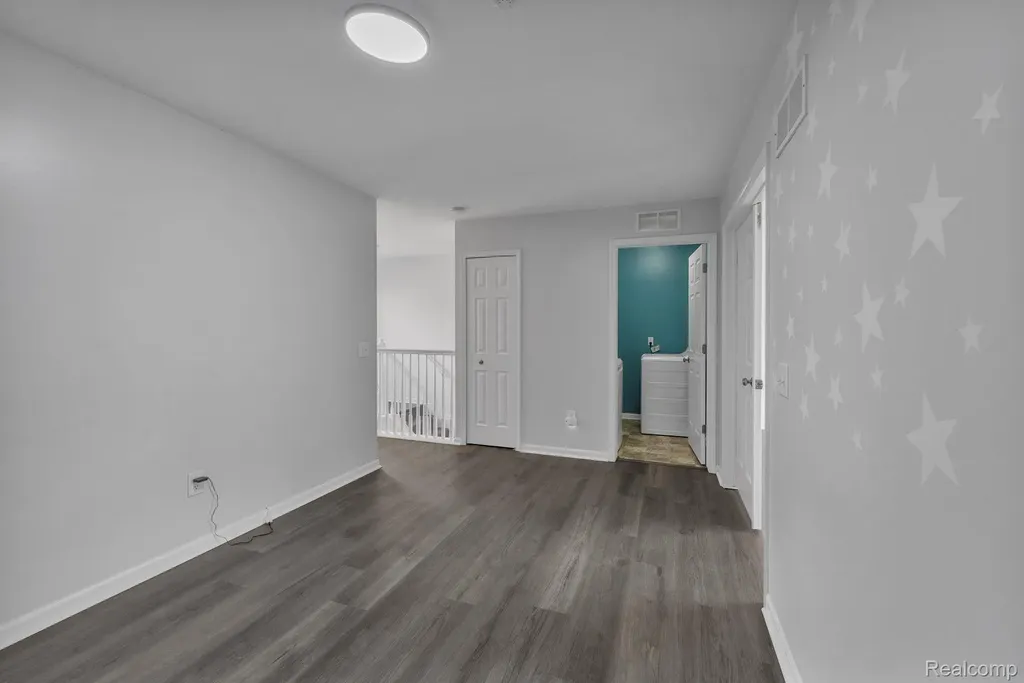 41101 N Maplewood Drive Canton Charter Township MI 48187