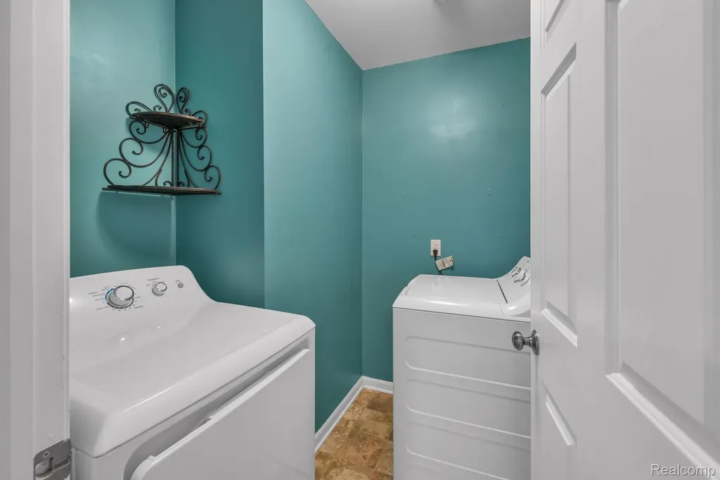 41101 N Maplewood Drive Canton Charter Township MI 48187