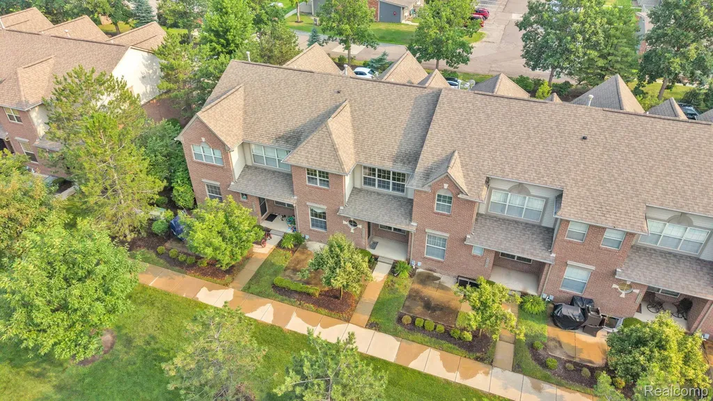 41101 N Maplewood Drive Canton Charter Township MI 48187