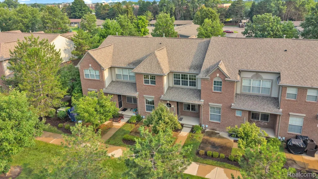 41101 N Maplewood Drive Canton Charter Township MI 48187