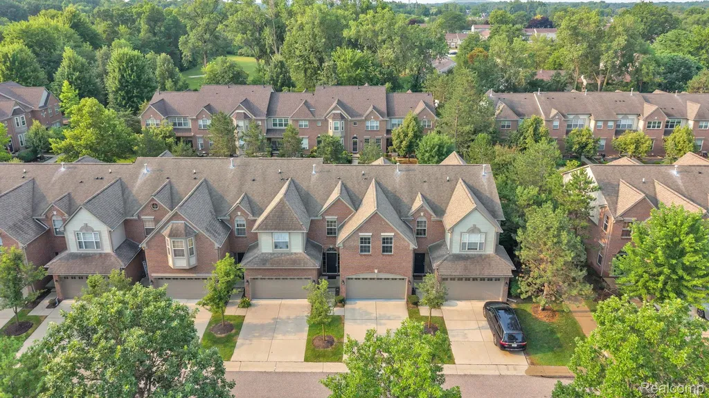 41101 N Maplewood Drive Canton Charter Township MI 48187