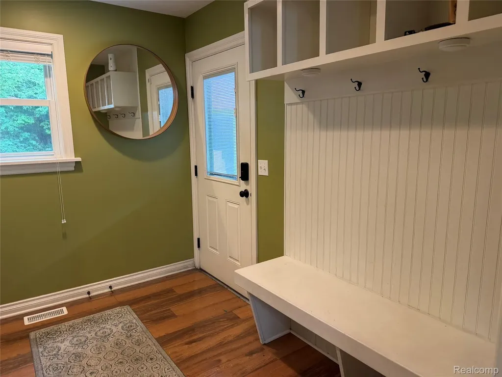 1016 N Jenison Avenue Lansing City MI 48915