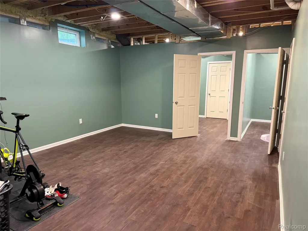 1016 N Jenison Avenue Lansing City MI 48915