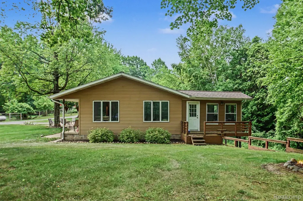 1646 Boy Scout Road Indianfields Township MI 48723