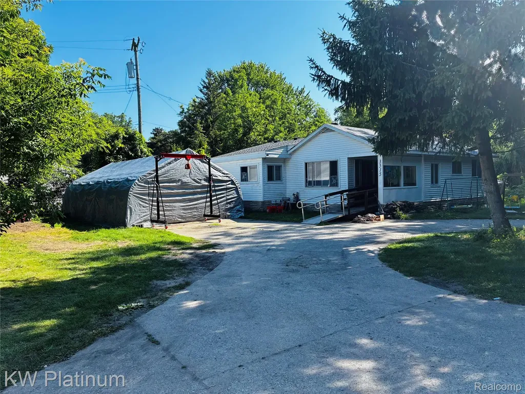 3515 Shreeve Court Burtchville Township MI 48059
