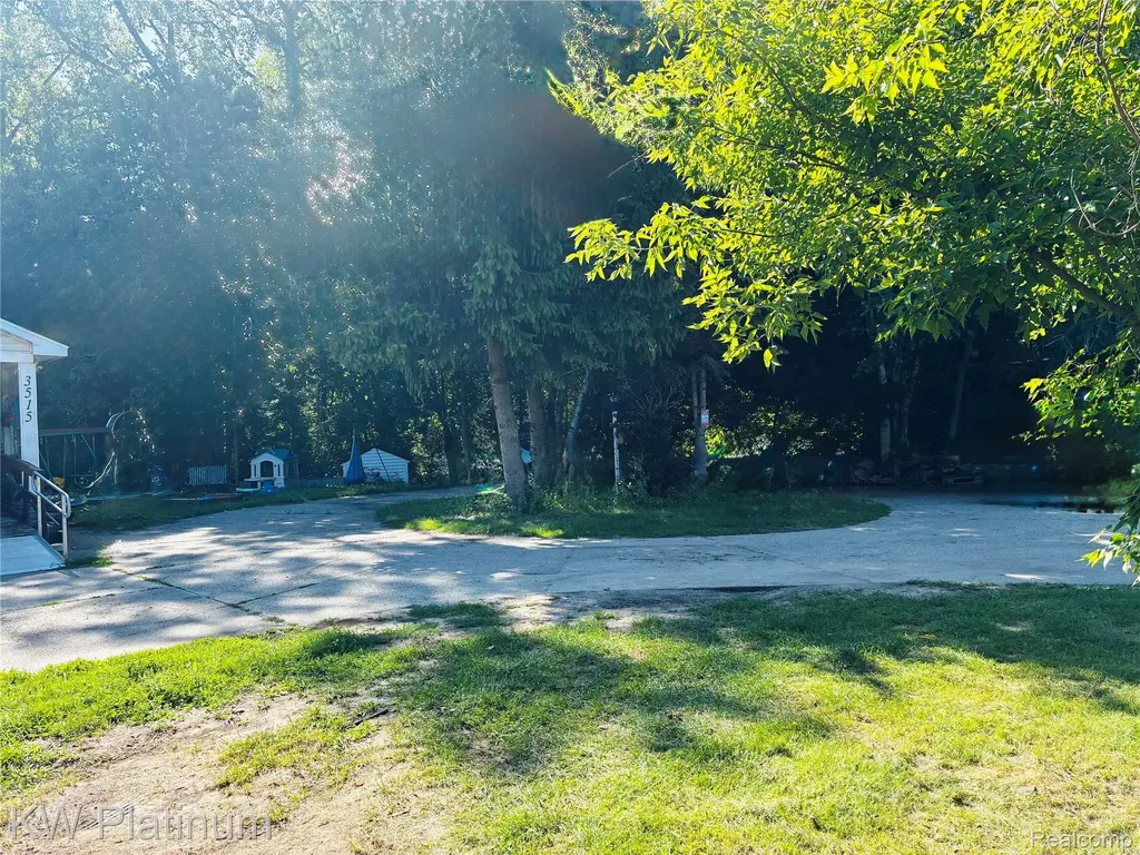 3515 Shreeve Court Burtchville Township MI 48059