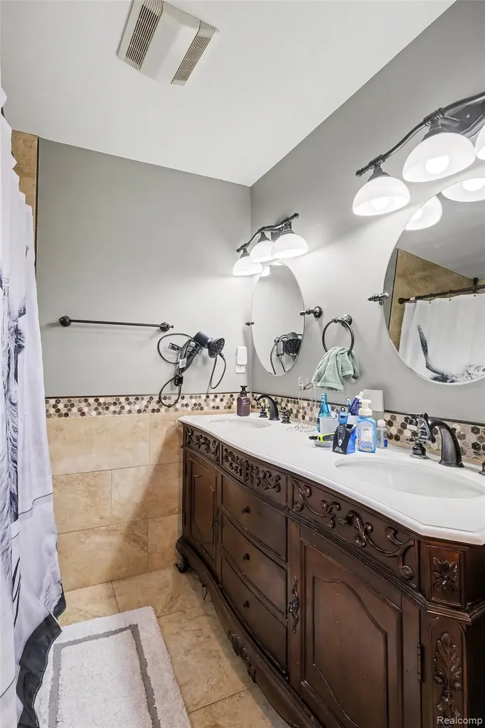 1220 Legault Boulevard Brandon Charter Township MI 48462