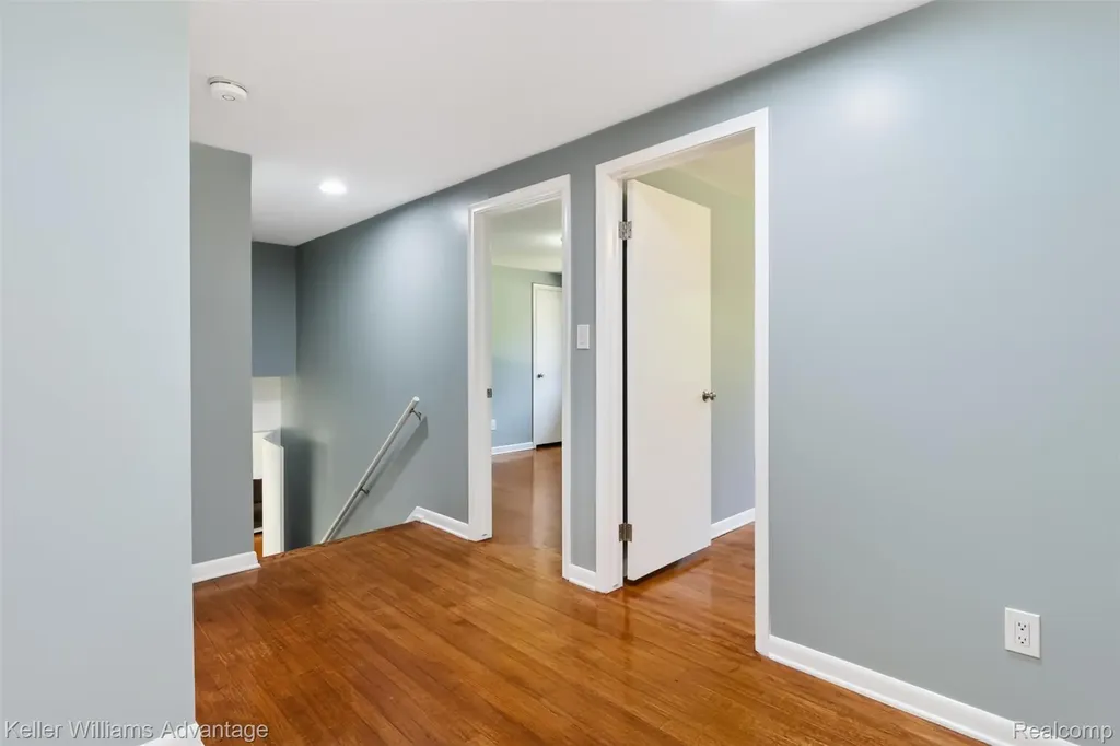 6711 Woodside Trail West Bloomfield Charter Township MI 48322