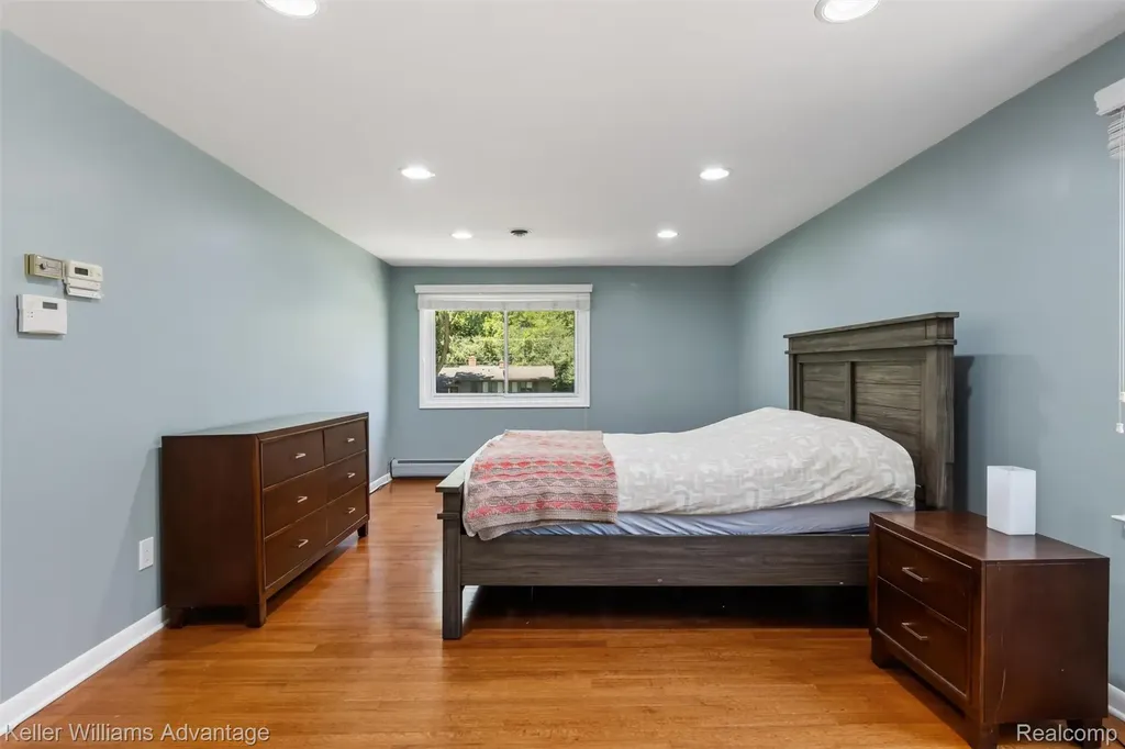 6711 Woodside Trail West Bloomfield Charter Township MI 48322